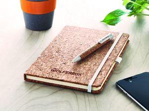 SUBER SET Eco-Friendly A5 Cork Notebook with Pen Gift Set
