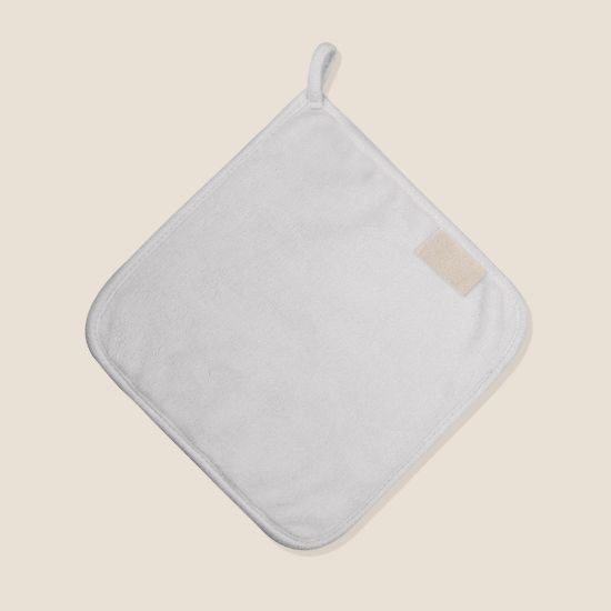 Goya 53527 - Microfiber Skin Care Towel with Label GHALI
